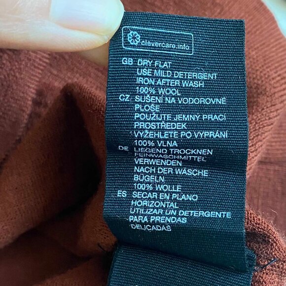 & Other Stories Wool Crew Neck Button up Cardigan in Rust Size XS Preppy - Picture 4 of 7